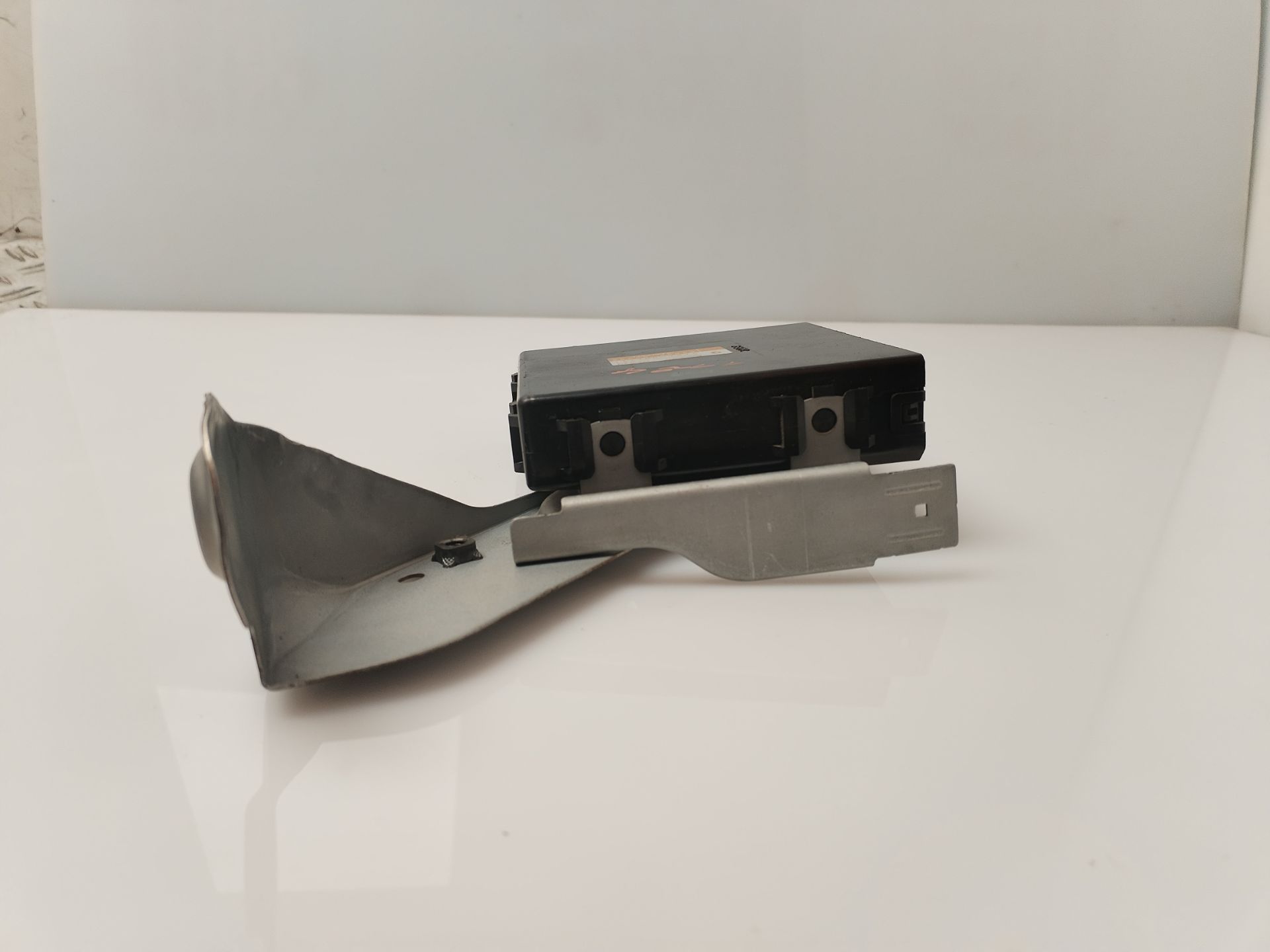 MODULO ELECTRONICO 88650-48060 - Imagen 3